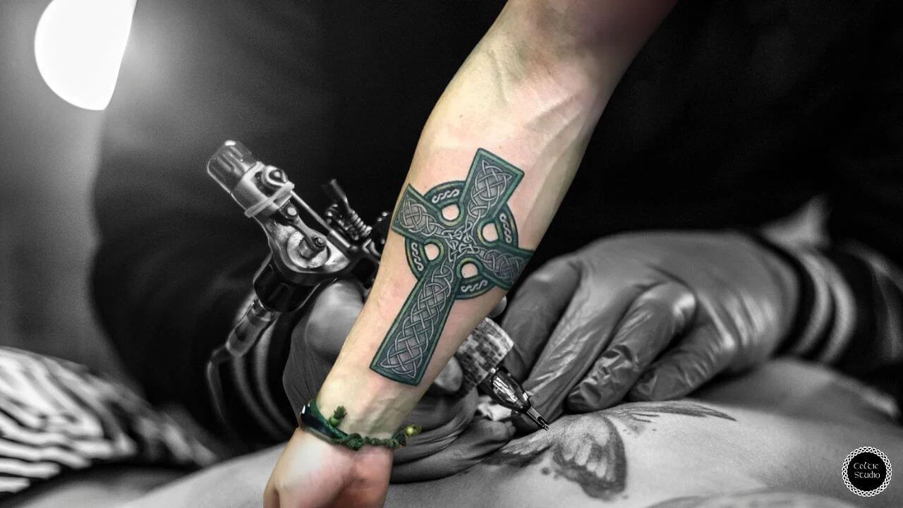 Role of Religion and Spirituality in Temporary Cross Tattoos
